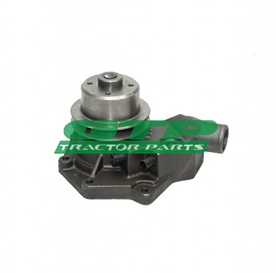 AR92418 JOHN DEERE WATER PUMP