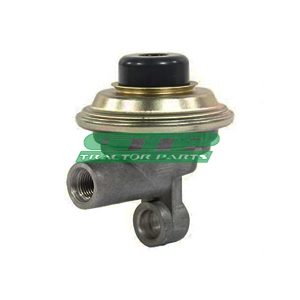 1202938C93 1202938C92 CASE IH NEW HOLLAND HAND PUMP